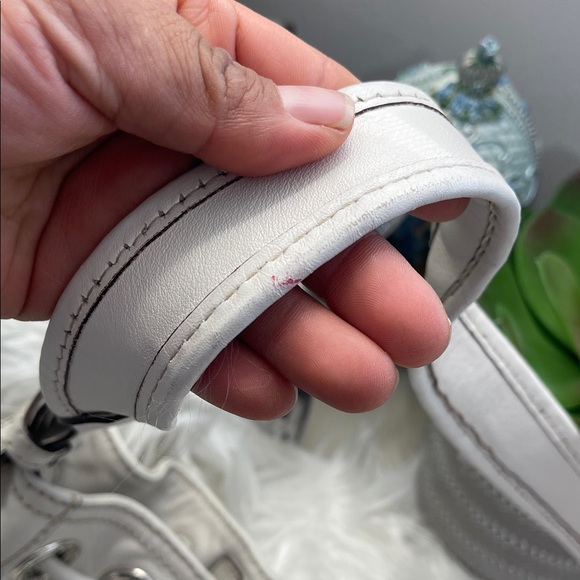 Brighton Elegant White Leather purse. E663456 - Picture 10 of 12